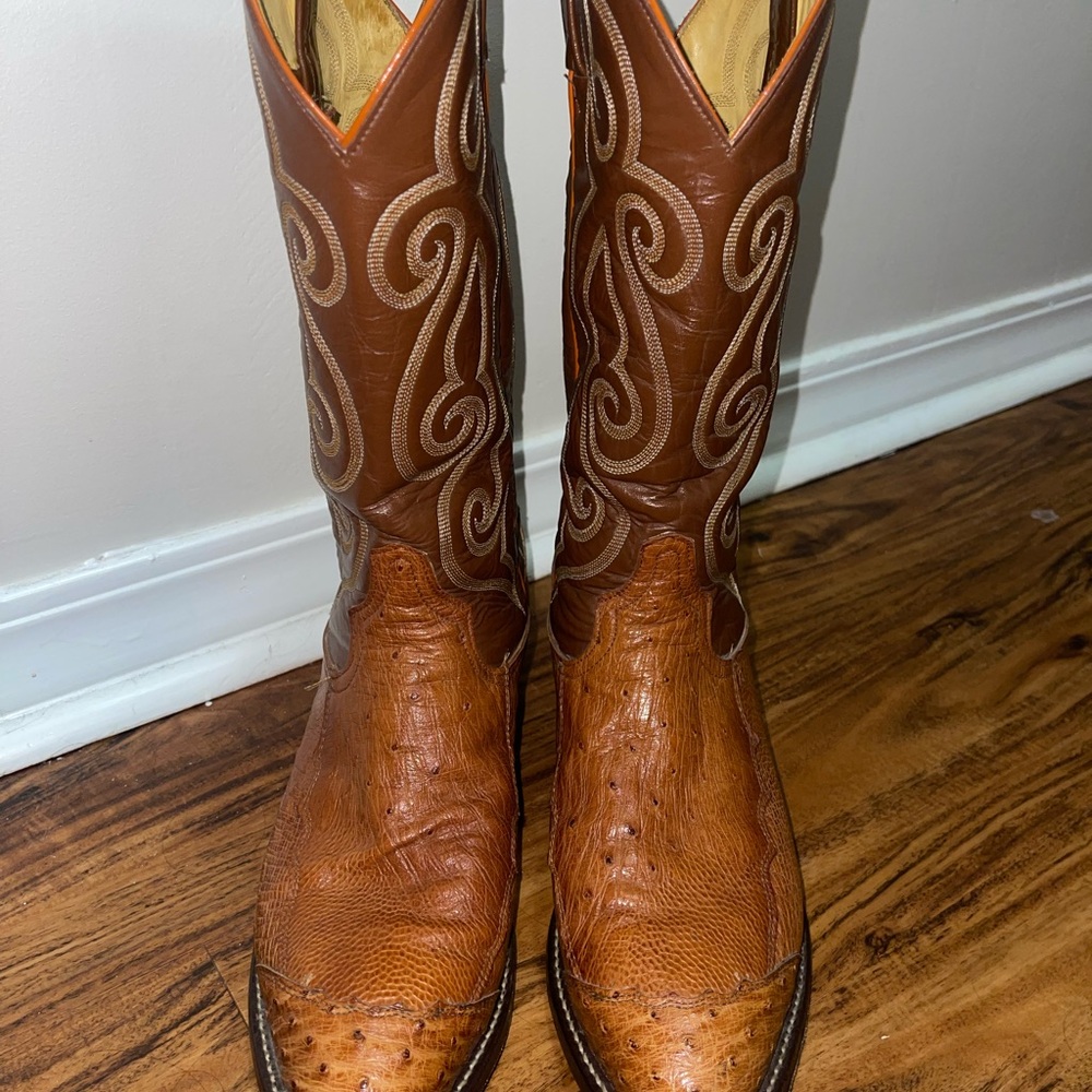 Tony Lama Brown Cowboy Western Boots with Decorative Stitching